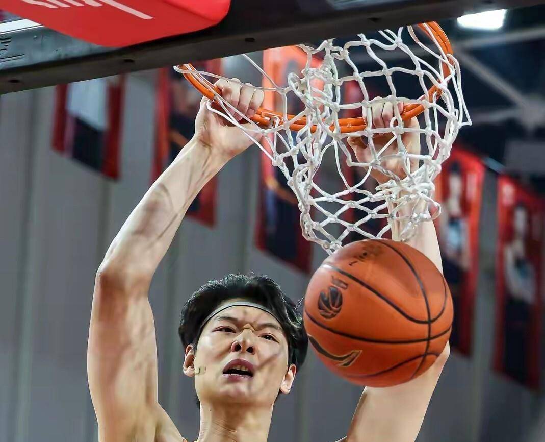 欧宝体育官方-山东男篮揭幕战